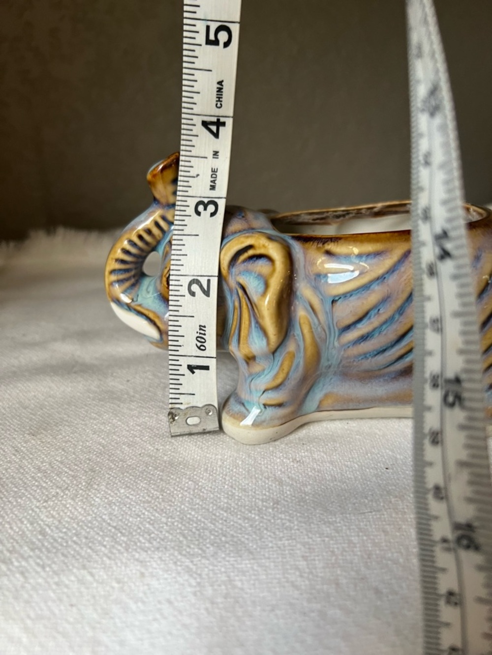 vintage Japanese ceramic elephant planter,  iridescent blue and brown - Picture 2 of 9